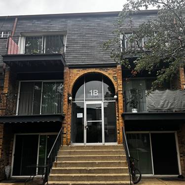 1B E Dundee Quarter Unit 104, Palatine, IL 60074