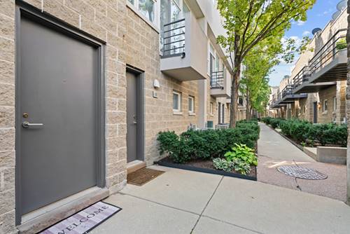 2826 N Talman Unit O, Chicago, IL 60618