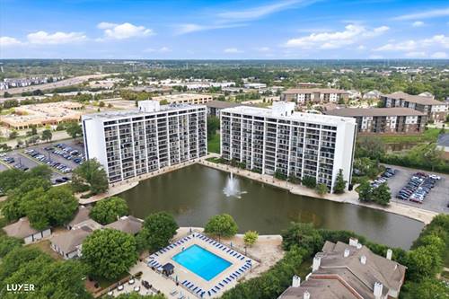 2005 S Finley Unit 504, Lombard, IL 60148