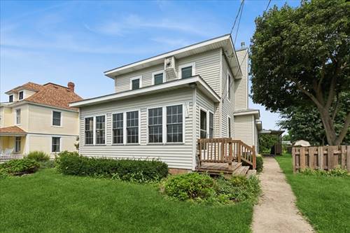 10808 N Woodstock, Huntley, IL 60142