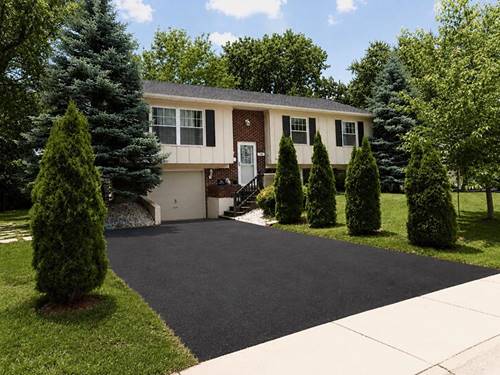 36 Red Haw, Lake Zurich, IL 60047