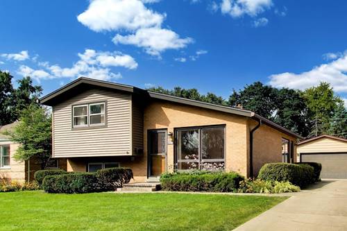 138 N Elmwood, Palatine, IL 60074