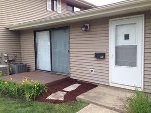 1114 Quanset, Schaumburg, IL 60194