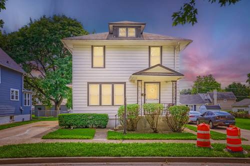 709 Center, Waukegan, IL 60085