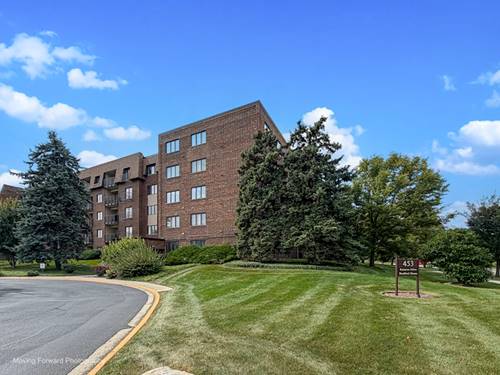 453 Raintree Unit 5K, Glen Ellyn, IL 60137