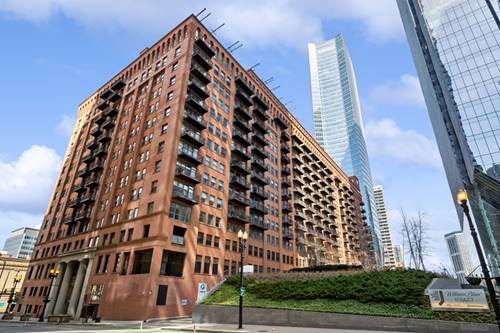 165 N Canal Unit 602, Chicago, IL 60606