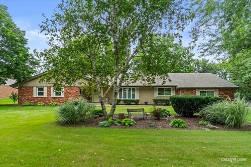 120 Riverview, Oswego, IL 60543