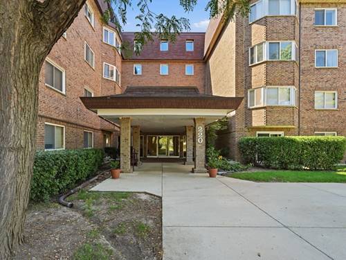 220 S Roselle Unit 321, Schaumburg, IL 60193