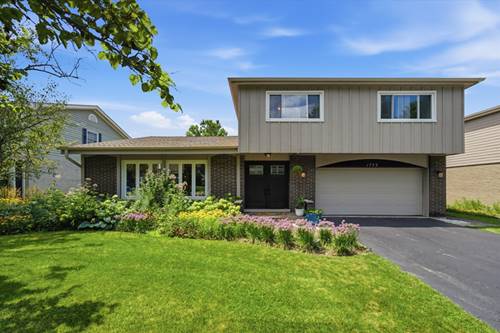 1752 Mccraren, Highland Park, IL 60035