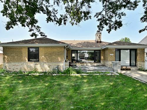 4944 Jarvis, Skokie, IL 60077
