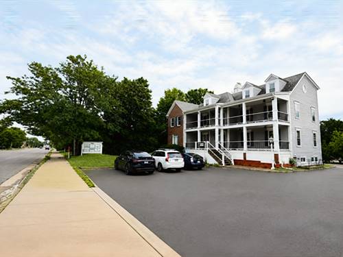 520 W Roosevelt, Wheaton, IL 60187