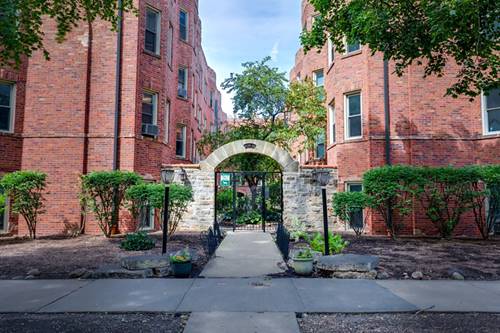 4124 N Kedvale Unit 200, Chicago, IL 60641