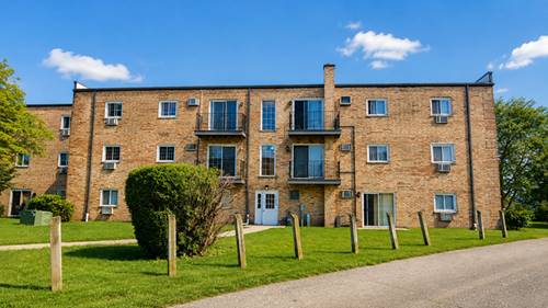 171 W Elk Unit 369, Carol Stream, IL 60188