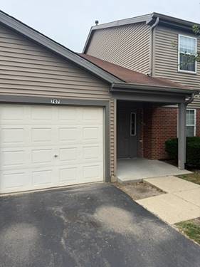 707 E Whispering Oaks, Palatine, IL 60074