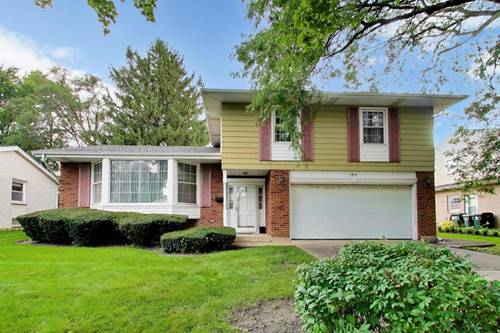 1910 E Robinhood, Arlington Heights, IL 60004