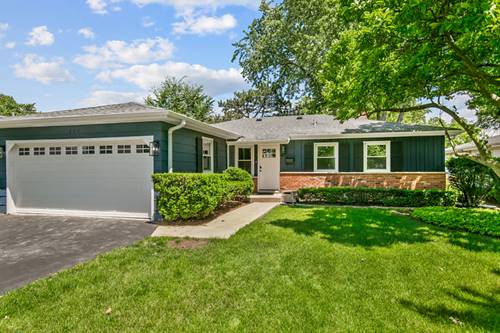 145 Walton, Barrington, IL 60010