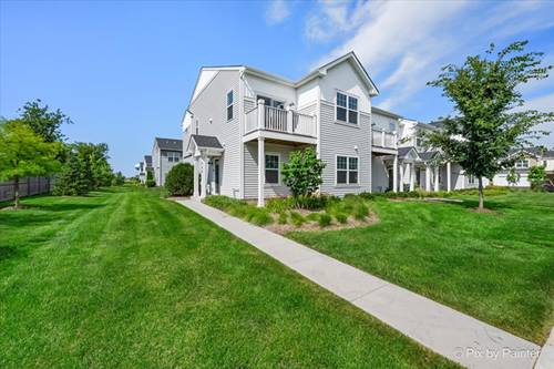 466 Comstock, South Elgin, IL 60177