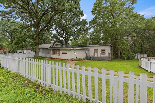 38472 N 4th, Spring Grove, IL 60081