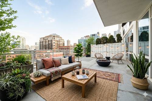 757 N Orleans Unit 605, Chicago, IL 60654
