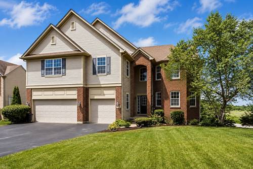 5218 Greenshire, Lake In The Hills, IL 60156