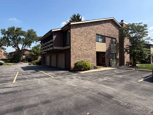 1 W Stonebridge Unit 1C, Palos Hills, IL 60465