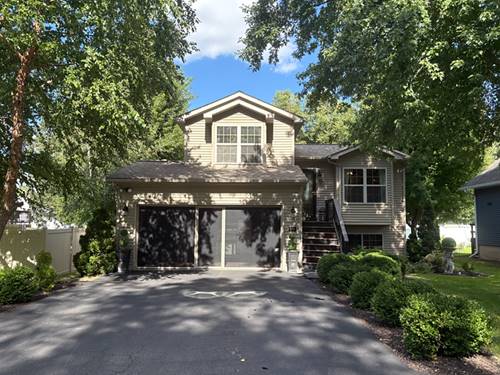 110 Swanson, Ottawa, IL 61350
