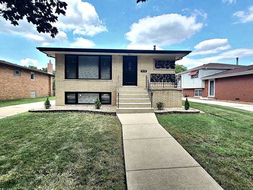 9028 Meade, Oak Lawn, IL 60453