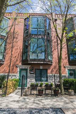 2005 N Hoyne, Chicago, IL 60647