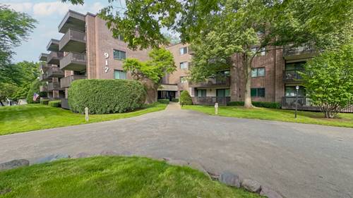 917 Vose Unit 102, Gurnee, IL 60031