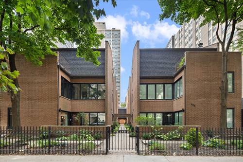 345 W Barry Unit 8, Chicago, IL 60657