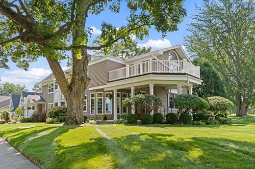 390 Grandview, Glen Ellyn, IL 60137