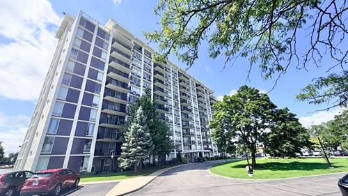 8801 W Golf Unit 10B, Niles, IL 60714