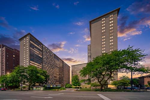 3950 N Lake Shore Unit 411B, Chicago, IL 60613