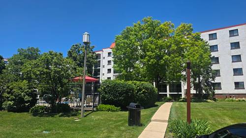 475 Plum Creek Unit 401, Wheeling, IL 60090