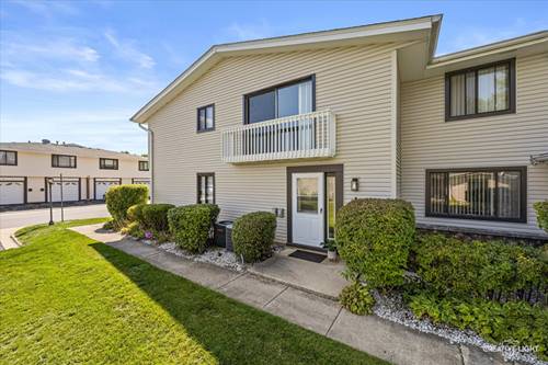 131 Fairlane, Bloomingdale, IL 60108