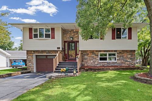 933 Webster, Schaumburg, IL 60193