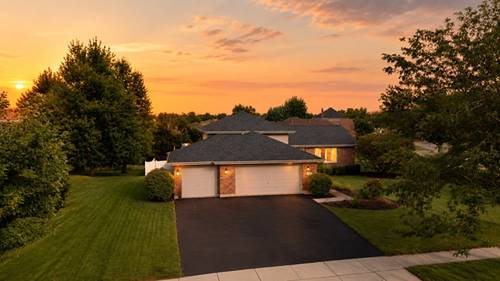 750 Bluestone Bay, New Lenox, IL 60451