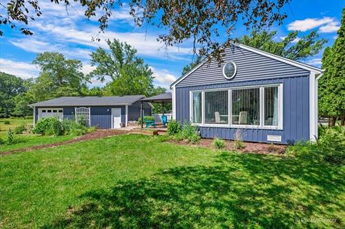 209 Eastwood, Barrington, IL 60010