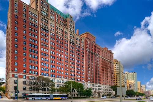 3240 N Lake Shore Unit 10D, Chicago, IL 60657
