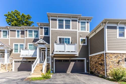 842 Chestnut Unit 842, Deerfield, IL 60015