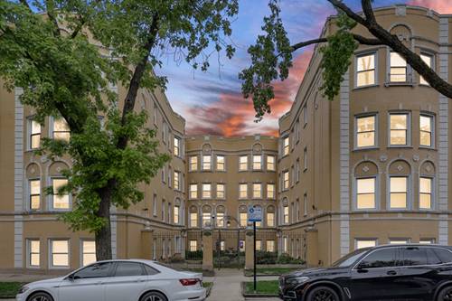 7401 N Hoyne Unit 3, Chicago, IL 60645