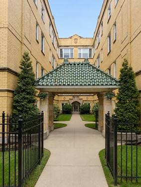 4964 N Spaulding Unit 3, Chicago, IL 60625