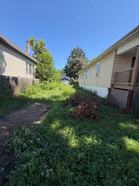8623 S Marquette, Chicago, IL 60617