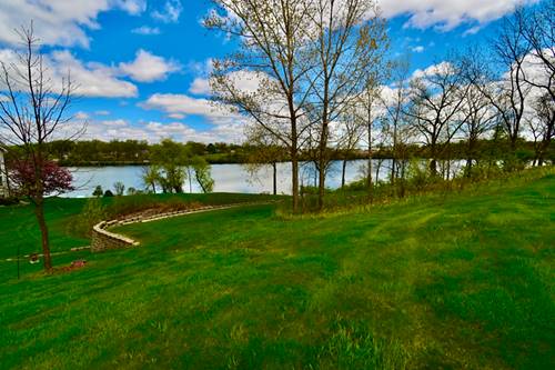 1176 Mystic Cove, Antioch, IL 60002