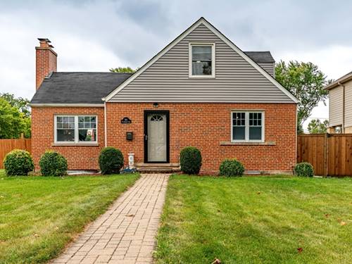 301 W Lonnquist, Mount Prospect, IL 60056