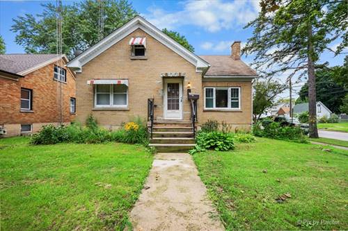 867 Clay, Woodstock, IL 60098
