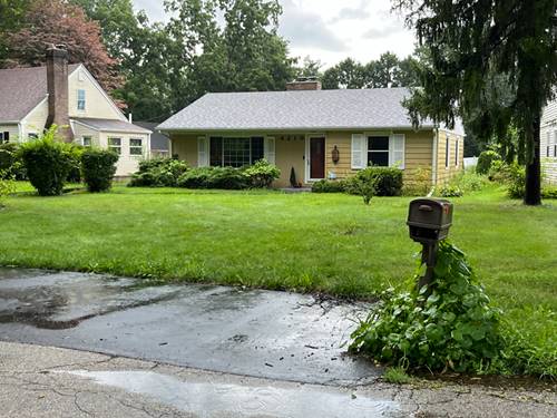 4216 Pinecrest, Rockford, IL 61107