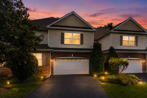 547 Bobby Ann, Roselle, IL 60172