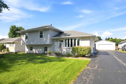 1713 Bataan, Joliet, IL 60435