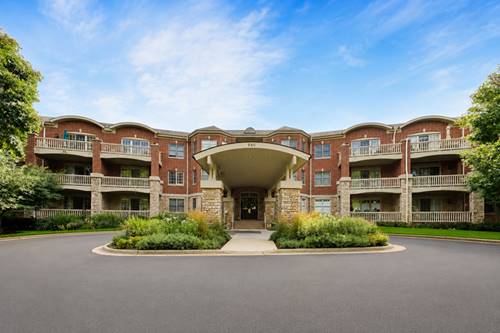 940 Augusta Unit 105, Highland Park, IL 60035